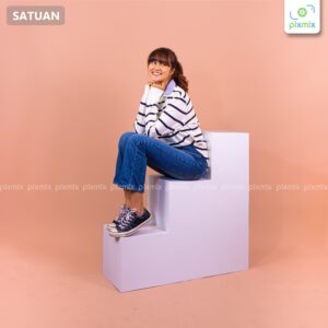 pixmix-podium-balok-kubus-bertingkat-90cm-thumbnail